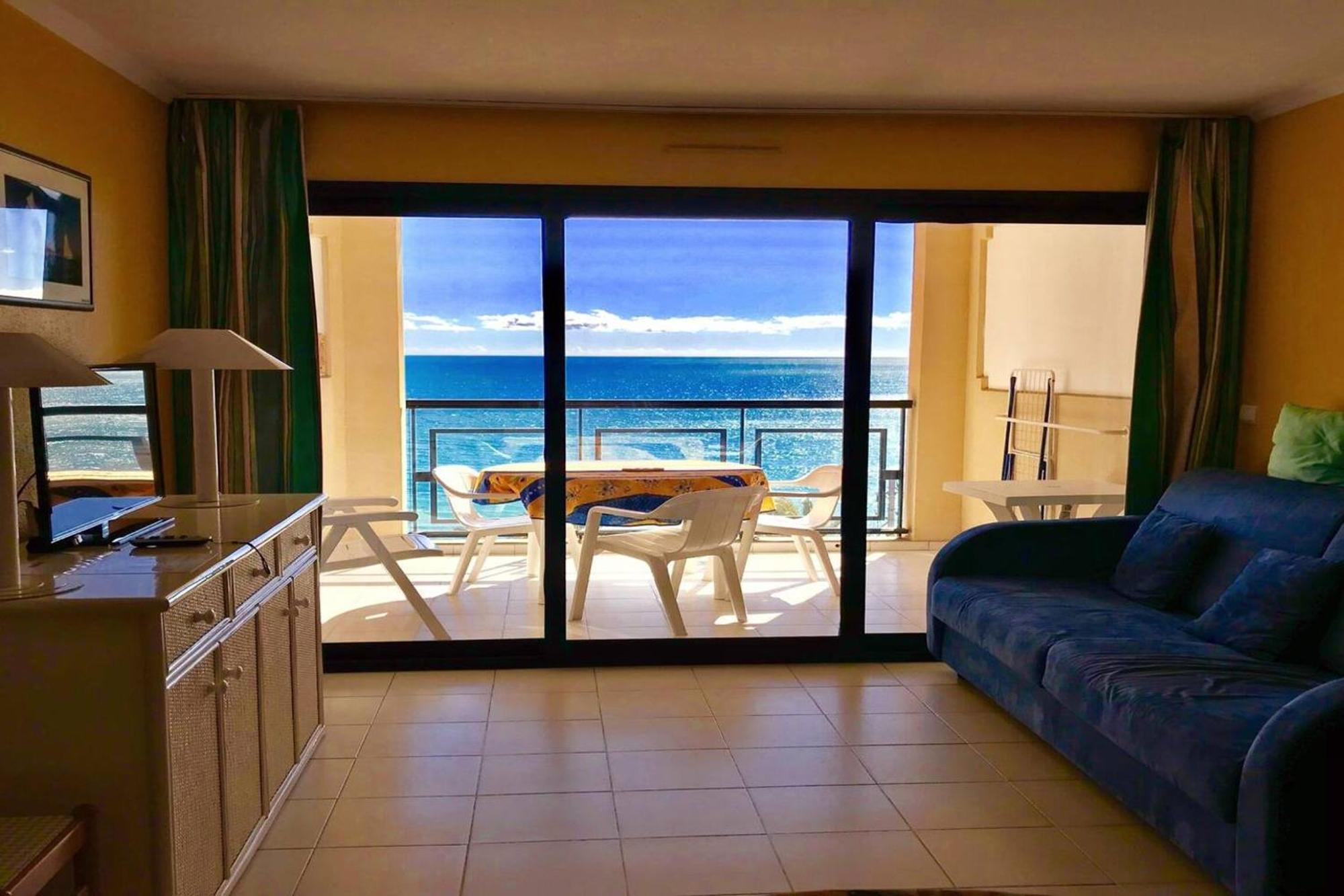 Apartment Coquet A Avec Piscine Partagee / 40 M² *